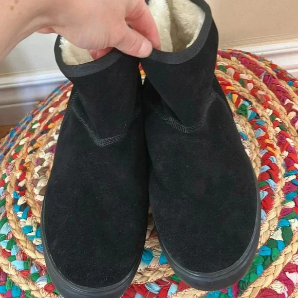 Black suede  leather boots - Picture 2 of 6